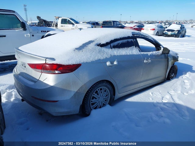KMHD84LF2HU190384 Hyundai ELANTRA SE