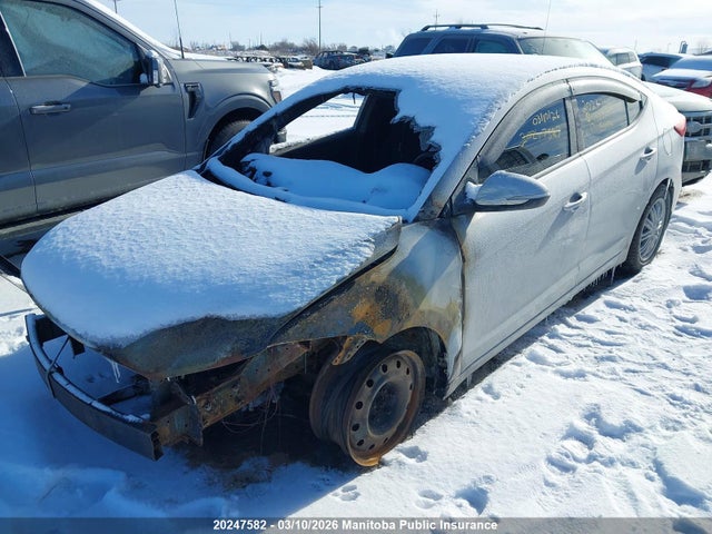 KMHD84LF2HU190384 Hyundai ELANTRA SE