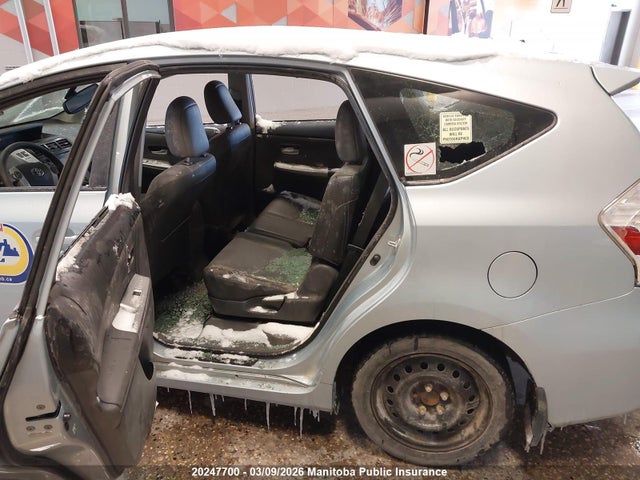 20247700 :رقم المزاد ، JTDZN3EU8C3167571 vin ، 2012 Toyota Prius V مزاد بيع