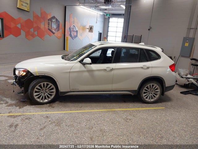 WBAVL1C51FVY39173 BMW X1 28i
