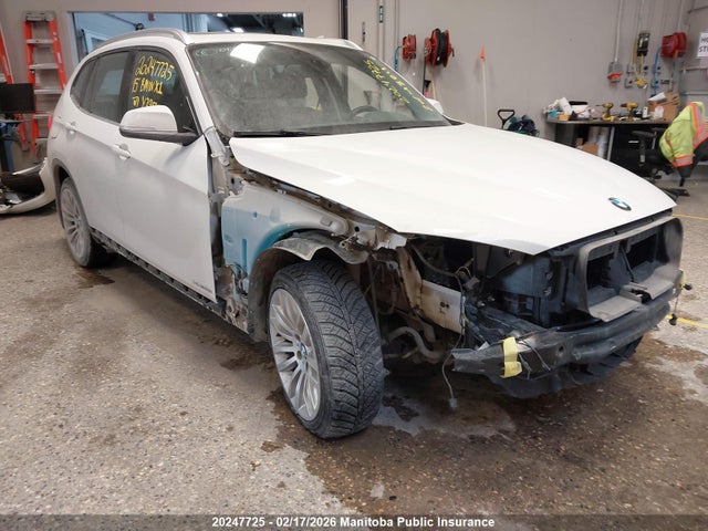 WBAVL1C51FVY39173 BMW X1 28i