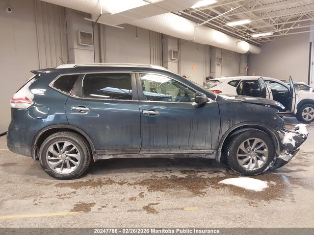 5N1AT2MV7FC820785 Nissan Rogue Sl