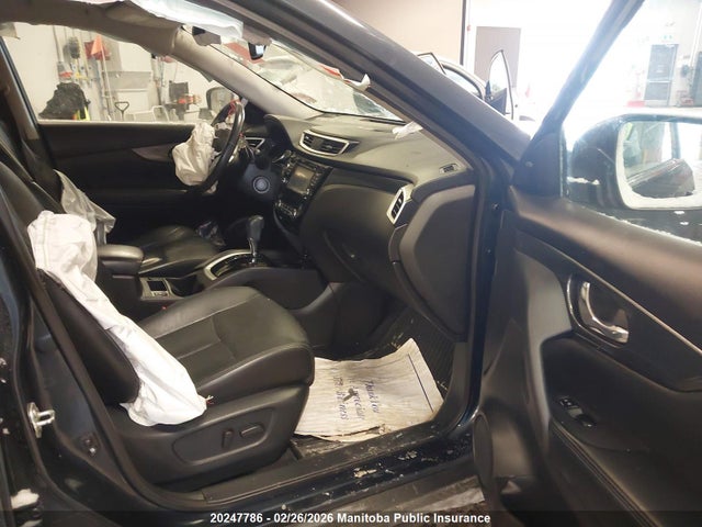 5N1AT2MV7FC820785 Nissan Rogue Sl