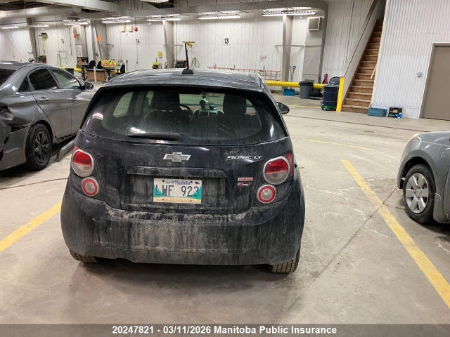 1G1JC6SB4G4130100 Chevrolet SONIC LT