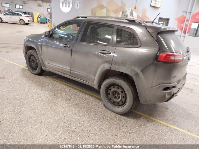 1C4PJMBSXFW679945 Jeep Cherokee Trailhawk
