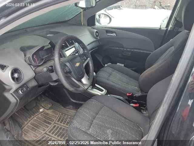 1G1JC6SH8F4118521 Chevrolet SONIC LT