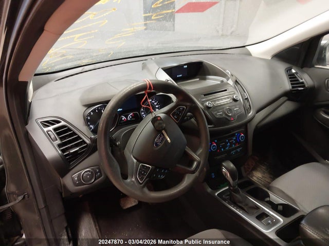 1FMCU9GD0JUA14212 Ford ESCAPE SE