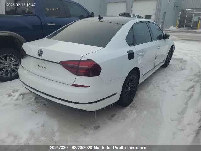 1VWBS7A3XGC029032 Volkswagen Passat 1.8 Tsi