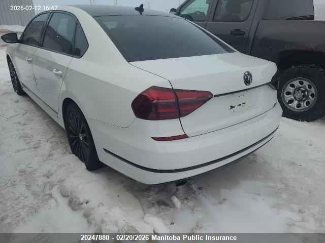 1VWBS7A3XGC029032 Volkswagen Passat 1.8 Tsi