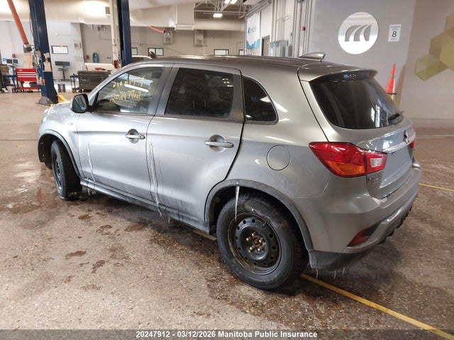 JA4AJ3AU5JZ603733 Mitsubishi RVR SE