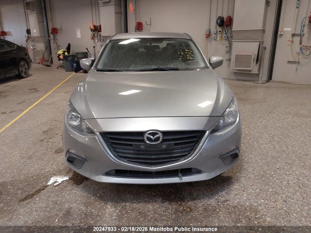 3MZBM1U76FM221664 Mazda Mazda3 Gx Sky