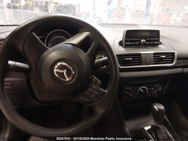 3MZBM1U76FM221664 Mazda Mazda3 Gx Sky