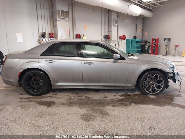 Chrysler 300 S 2018 2C3CCABGXJH195546 Image 13