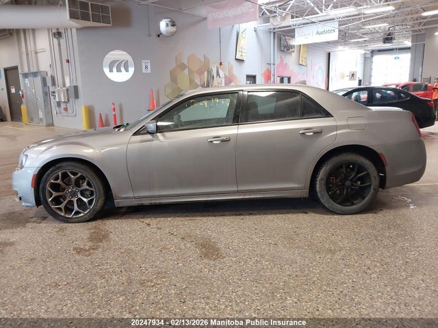Chrysler 300 S 2018 2C3CCABGXJH195546 Image 14