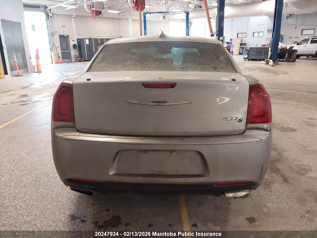 Chrysler 300 S 2018 2C3CCABGXJH195546 Image 16