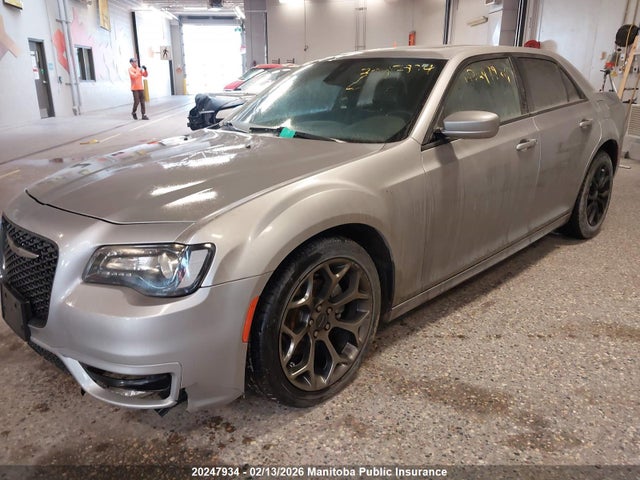 Chrysler 300 S 2018 2C3CCABGXJH195546 Image 2
