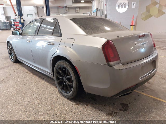 Chrysler 300 S 2018 2C3CCABGXJH195546 Image 3