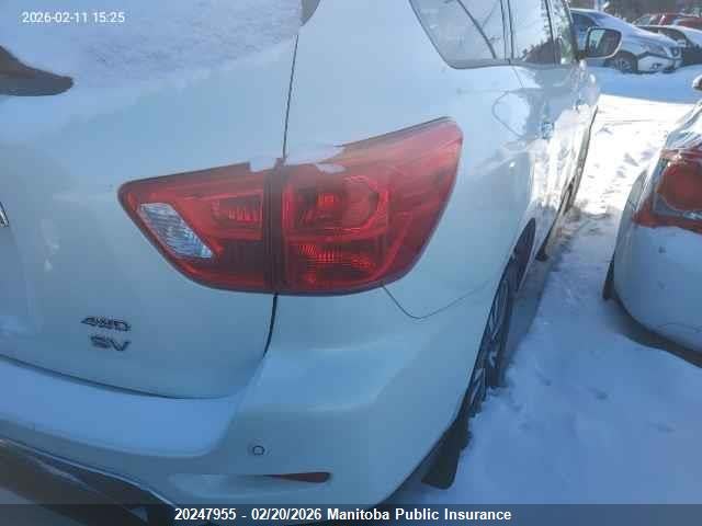 Nissan Pathfinder 2017 5N1DR2MM8HC698055 Image 4