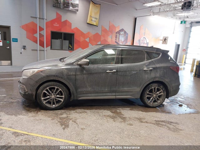 5XYZUDLA2HG459964 Hyundai Santa Fe Sport 2.0t Se