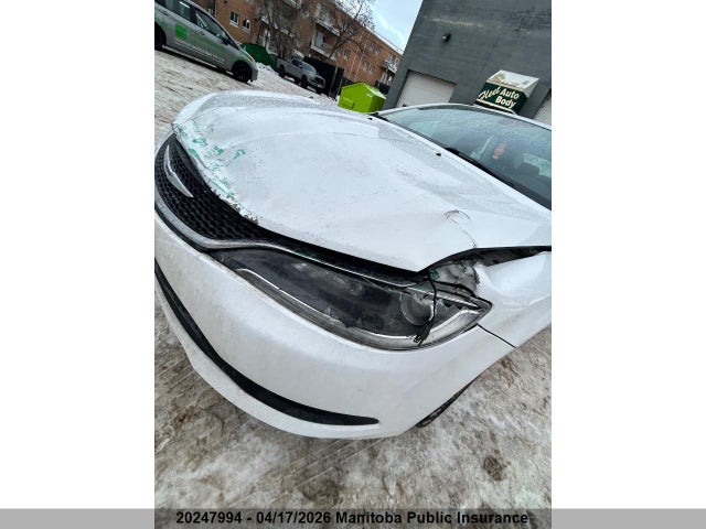 20247994 :رقم المزاد ، 1C3CCCFB0FN569428 vin ، 2015 Chrysler 200 Lx مزاد بيع