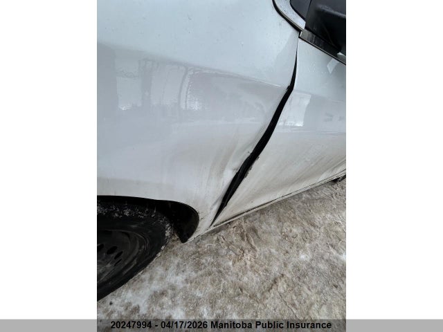 20247994 :رقم المزاد ، 1C3CCCFB0FN569428 vin ، 2015 Chrysler 200 Lx مزاد بيع