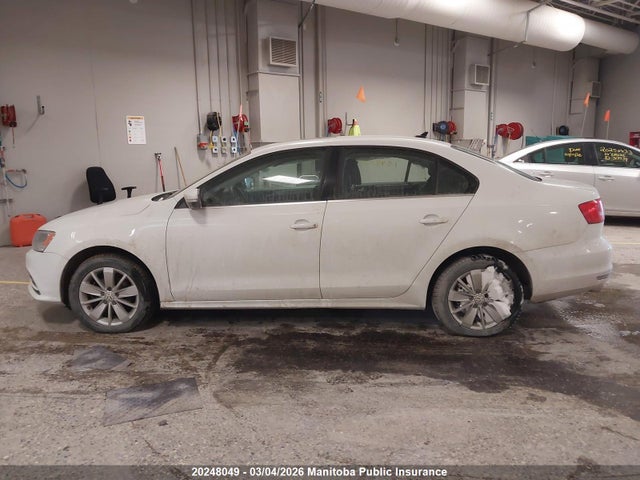 3VW2K7AJ9FM326188 Volkswagen Jetta 2.0