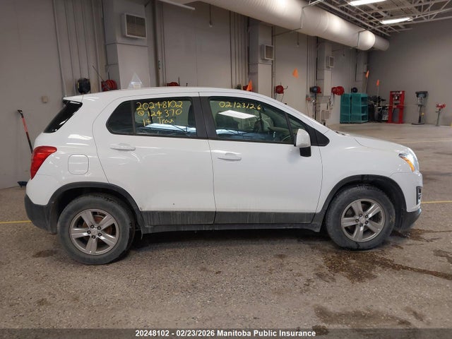 3GNCJKEB2EL124370 Chevrolet TRAX LS