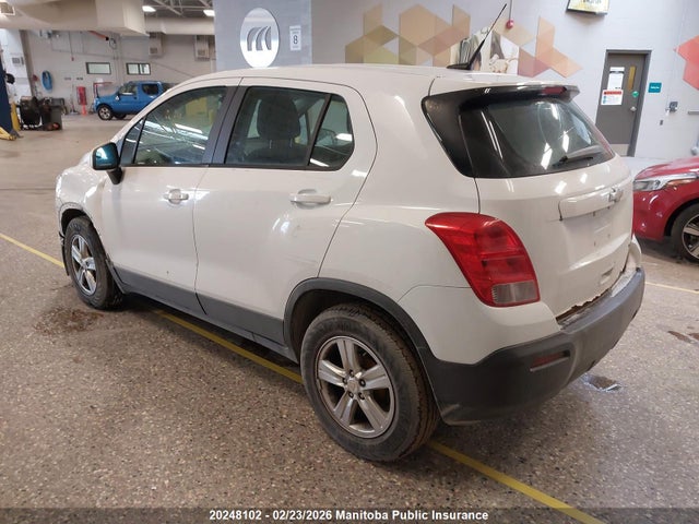 3GNCJKEB2EL124370 Chevrolet TRAX LS