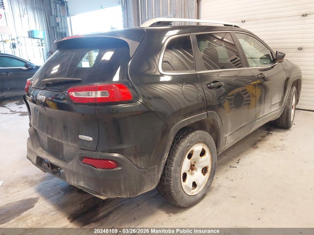 20248109 :رقم المزاد ، 1C4PJMCS5FW520670 vin ، 2015 Jeep Cherokee North مزاد بيع
