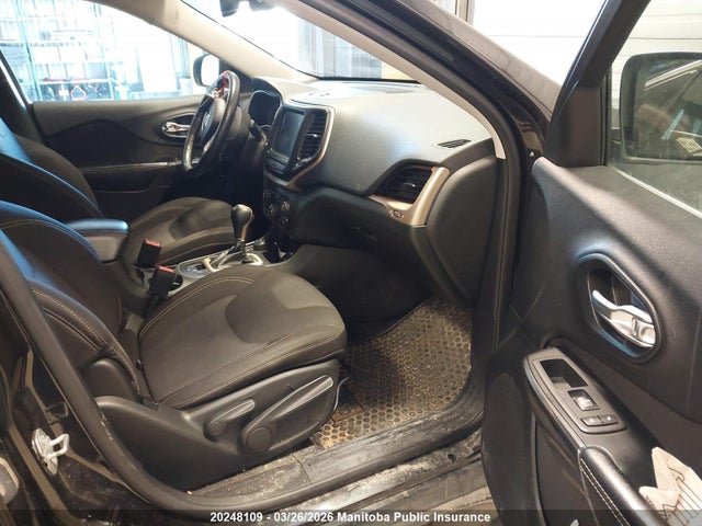 20248109 :رقم المزاد ، 1C4PJMCS5FW520670 vin ، 2015 Jeep Cherokee North مزاد بيع