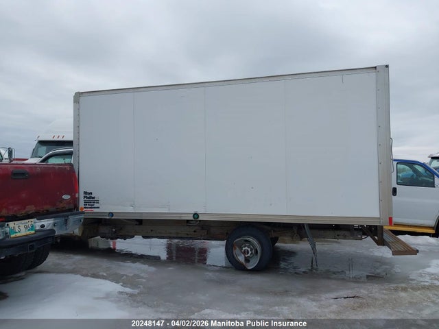 20248147 :رقم المزاد ، 1GD37TCL2G1283680 vin ، 2016 Gmc Savana G3500 Cutaway مزاد بيع