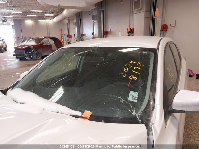 3N1AB7AP0JY335613 Nissan Sentra 1.8 S