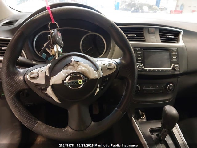 3N1AB7AP0JY335613 Nissan Sentra 1.8 S