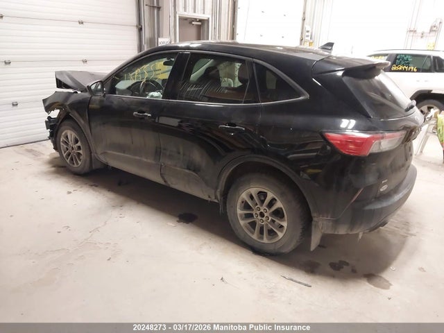 1FMCU9G60NUA49792 Ford ESCAPE SE