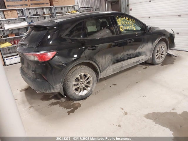 1FMCU9G60NUA49792 Ford ESCAPE SE