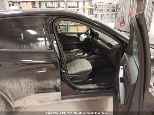 1FMCU9G60NUA49792 Ford ESCAPE SE