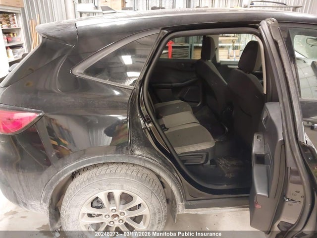 1FMCU9G60NUA49792 Ford ESCAPE SE