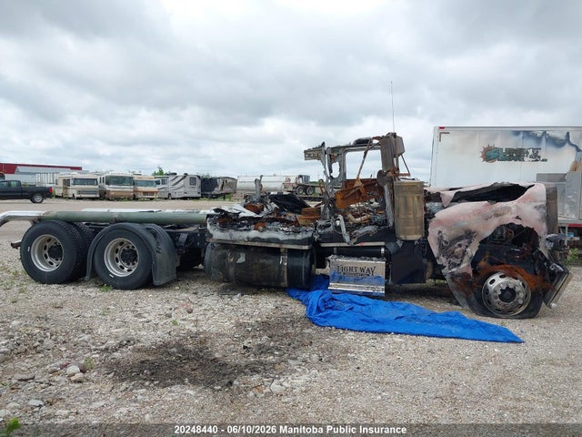 20248440 :رقم المزاد ، 1XPXDB9X08D737801 vin ، 2008 Peterbilt 389 مزاد بيع