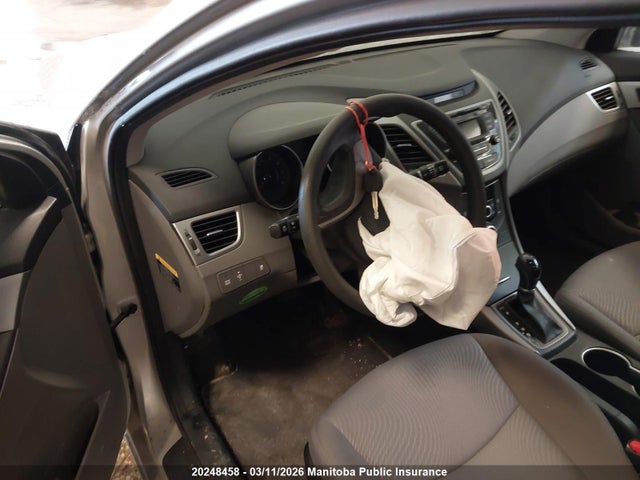 Продажа на аукционе авто 2016 Hyundai Elantra L, vin: 5NPDH4AE7GH673487, номер лота: 20248458