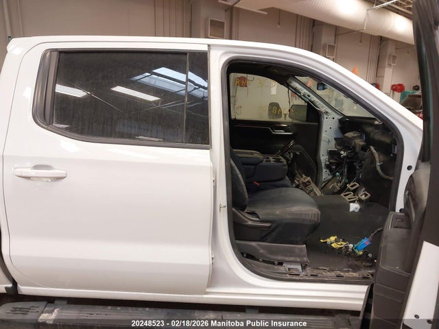 1GTUUCED5NZ560022 GMC Sierra 1500 Elevation Crew Cab
