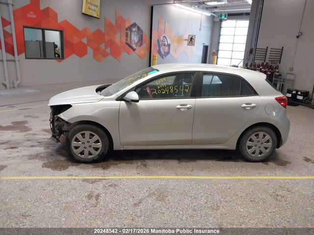 3KPA25AD4ME387985 KIA Rio Lx+