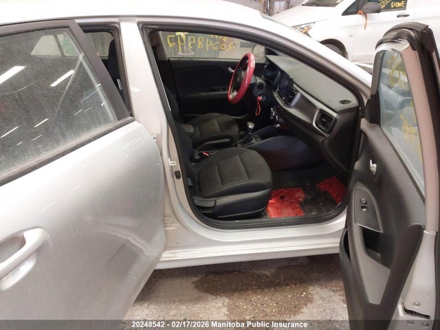 3KPA25AD4ME387985 KIA Rio Lx+