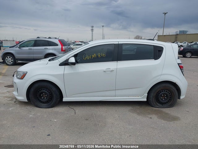 1G1JD6SH8J4105760 Chevrolet SONIC LT