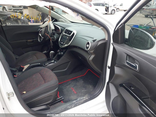 1G1JD6SH8J4105760 Chevrolet SONIC LT