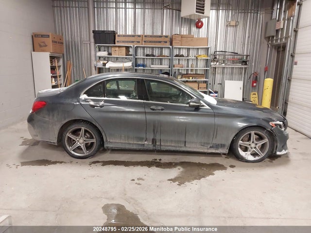 55SWF4KB2FU038563 Mercedes Benz C300w 4matic