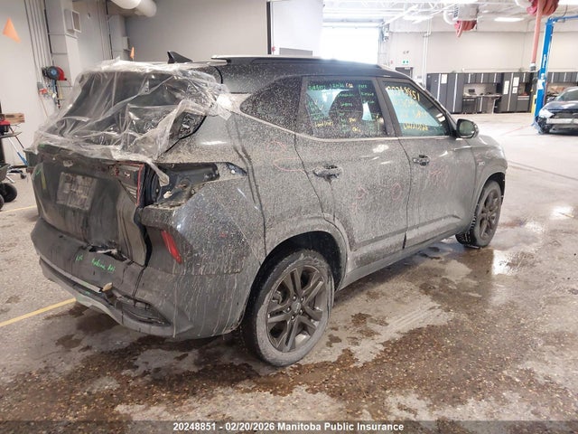 KNDEUCAA1N7331042 KIA SELTOS EX
