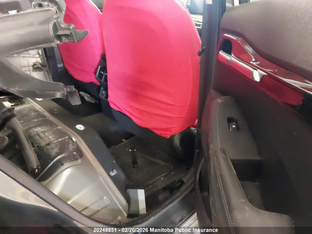 KNDEUCAA1N7331042 KIA SELTOS EX