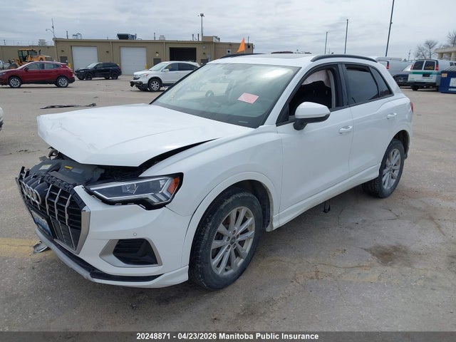 WA1AECF39L1096888 Audi Q3 Komfort 45 2.0 Tfsi