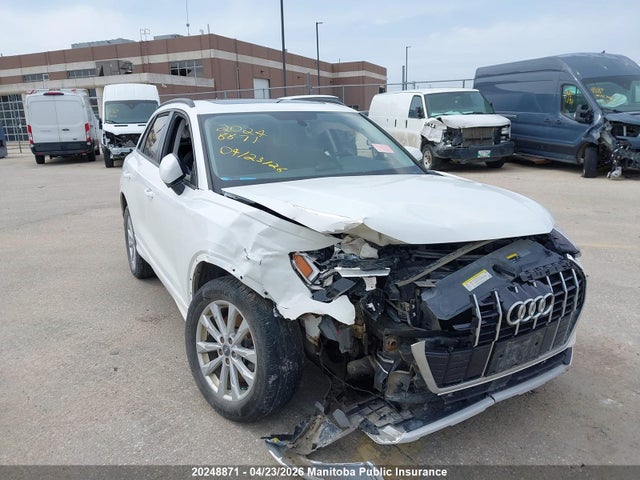 WA1AECF39L1096888 Audi Q3 Komfort 45 2.0 Tfsi