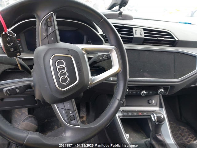 WA1AECF39L1096888 Audi Q3 Komfort 45 2.0 Tfsi